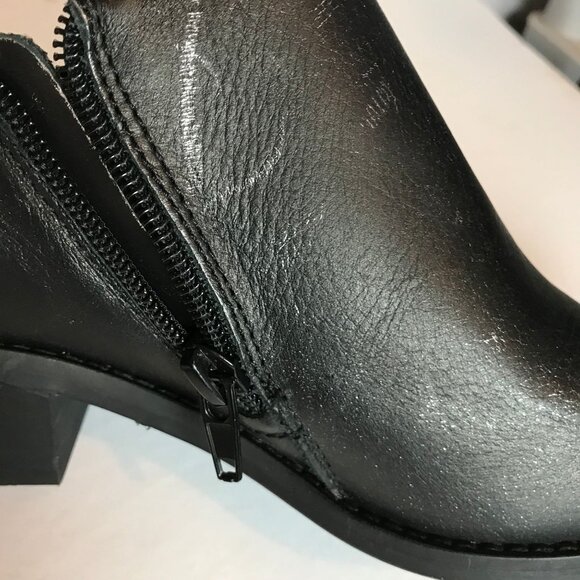 Lucky Brand Ferryn Ankle Boots Black Leather Silver Distressing Womens 9M NEW - Picture 6 of 15